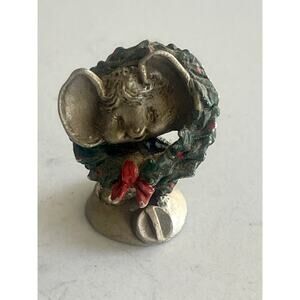 Christmas, Mouse, Wreath, Cheddar And Co, Hallmark, 1983, Pewter, Statue, Miniat